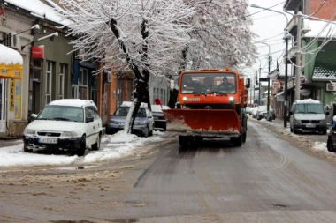 UPOZORENJE VOZAČIMA: Ako nemate OVO u vozilu, platićete 20.000, a možete da odete i u zatvor!