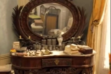 (VIDEO) ŠOKIRALI SE KAD SU UŠLI: Naslednici otključali stan posle 70 godina...