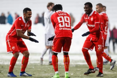 Pao potpis na "Marakani"