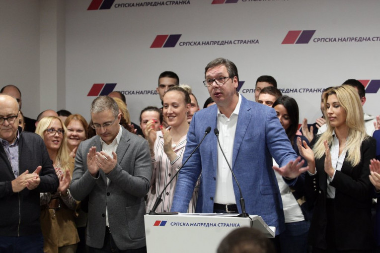 Raskrinkana velika zavera: Izdaja Vučića u SNS
