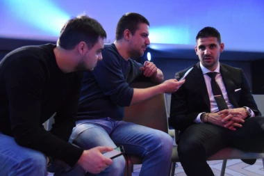 (VIDEO) Mitar na ivici suza