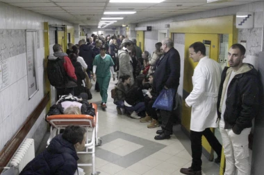 Kosti pucaju! Ortopedija na Urgentnom krcata: Zgranućete se kada vidite koliko ljudi se polomilo na ledu!