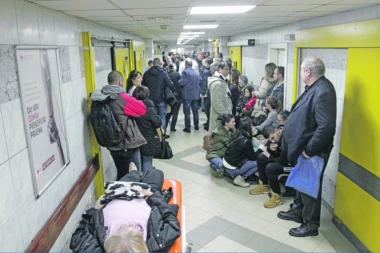 Stigli rezultati iz Kraljeva! Evo u kakvom je stanju pacijent koji je primljen sa simptomima koronavirusa