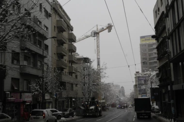 Demontiranje krana u Takovskoj može da potraje i 24 sata: Evo kako će prevoz do tada saobraćati