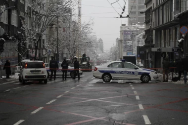 Uklonjen kran u Takovskoj: Ulica otvorena za saobraćaj!