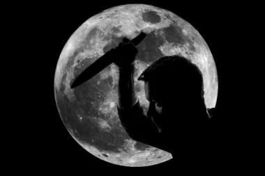 STRAHOTA U KUĆI STRAVE: Zaposleni hteo da uplaši dečaka, pa ga slučajno POSEKAO nožem!