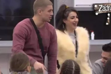 Petrući utučen: Evo šta mu Rebeka ne da