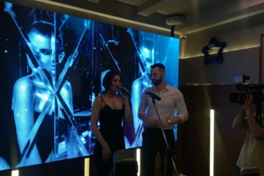 Dekolte Milice Pavlović doveo muškarce do ludila, a onda se pojavila Kija i svi su pričali samo o jednom!