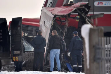PORODICE POGINULIH U TRAGEDIJI U DONJEM MEĐUROVU: Jasno je ko je kriv, a sud se bavi protokolarnim pitanjima!