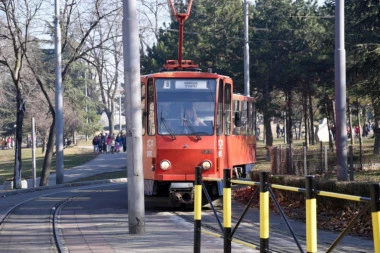 GUŽVA U BEOGRADU: Pukla tramvajska i trolejbuska mreža!
