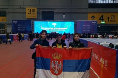 PONOS SRBIJE: Robotika im ide od ruke - Sa nagradom se vraćaju sa svetskog takmičenja