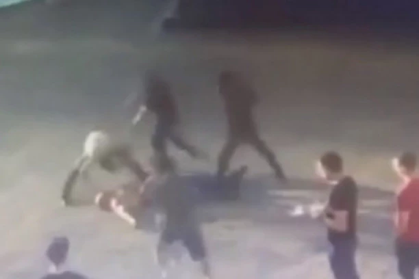 Tinejdžer preminuo u Urgentnom centru posle batina zadobijenih u tuči u Velikoj Plani