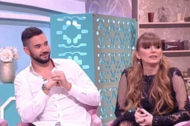 Hit scena:Pevačici suprug priredio interesantno iznenađenje za Novu godinu!