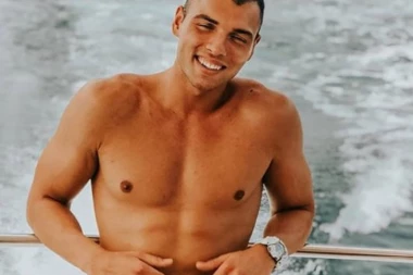 Šuška se da će ući u "Zadrugu": Sinu ovog estradnog para ni jedna žena ne može da odoli!