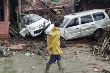 Stravičan cunami razorio ovu zemlju: Skoro 200 ljudi poginulo, stotine povređeno!