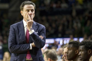 EVROPSKA KOŠARKA JE TRI PUTA TEŽA OD NBA: Čuveni Amerikanac na klupi Grčke podelio LEKCIJU igračima