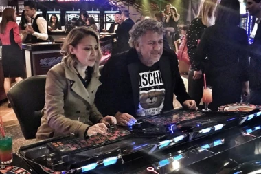 Od nje niko nije očekivao: Marijana Mićić počela da kocka i to sa njim!