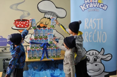 Imlek se odazvao apelu za pomoć Svratišta za decu: Moja Kravica mleko i zimska garderoba za mališane