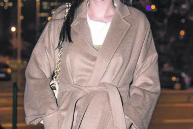 Novi imidž: Anastasija Ražnatović pokazala ogromnu tetovažu na vratu!