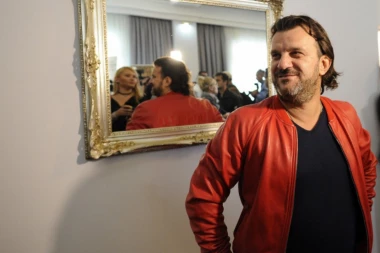 Folker u javnosti opet sa atraktivnom starletom: Lukas ponovo šeta Natašu Šaviju!