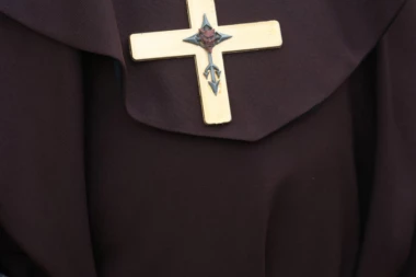 SAČUVAJ BOŽE: Članovi sekte "CRNA RUŽA" vrbuju DECU u OVOM GRADU!