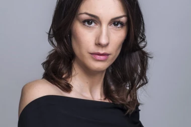 (VIDEO) BOBA MIĆALOVIĆ ODUŠEVILA SVE: Prelazi u pevačice?!