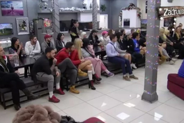 (FOTO) POTPUNO SE ZAPUSTIO: Bivši zadrugar se UGOJIO KO MEDVED, više nije frajer ko što je bio!