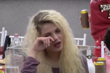 (VIDEO) Veliki šef doneo šokantnu odluku: Zadrugarka kažnjena kao niko do sad!