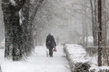Velika nedeljna prognoza: Očekuje nas totalni HAOS od vremena, pljusak snega, a to nije ono najgore!