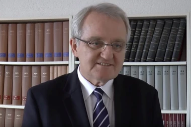 (FOTO) NACISTI OSTAJU NACISTI: Visoki zvaničnik EU na grobu šiptarskom teroristi!