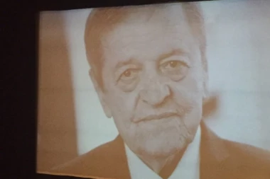 Potresan govor Ivane Vujić rasplakao sve prisutne na sahrani Marka Nikolića!