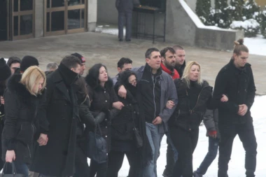 (FOTO) Pušten iz zatvora na maminu sahranu: Pogledajte kako danas izgleda Kristijan Golubović