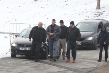 (VIDEO) "Za mene ne brini, rodila si stenu": Kristijan se ovom potresnom porukom oprostio od majke