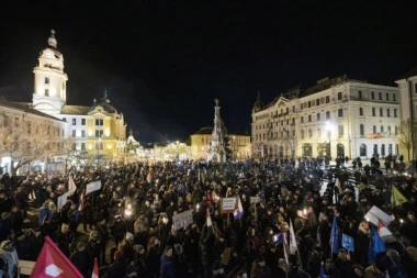 ORBAN U VELIKOM PROBLEMU! Mađari blokirali BUDIMPEŠTU, neće KINEZE u svom gradu!
