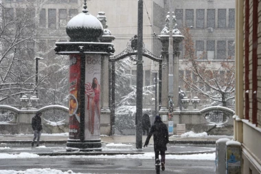 (HIT FOTO) Narednih 6 meseci očekujte sneg! RHMZ izdao upozorenje na Tviteru, a onda su svi popadali od smeha!