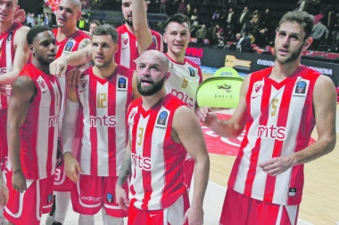 ZVEZDO, ZABLISTAJ  U PIKASOVOM GRADU!