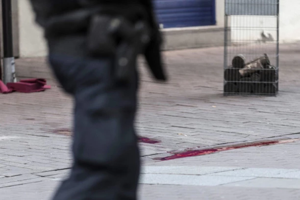 MIKI ĐURIČIĆ UBIJEN NA SEMAFORU: Ubice prišle i izrešetale ga kroz prozor automobila