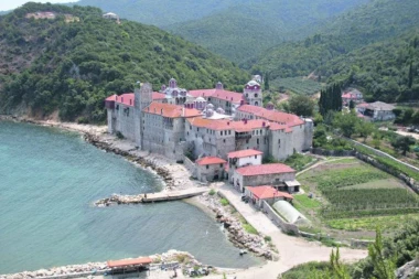 REVOLUCIONARNO OTKRIĆE AMERIČKIH ARHEOLOGA: Na Svetoj Gori pronađene ženske kosti