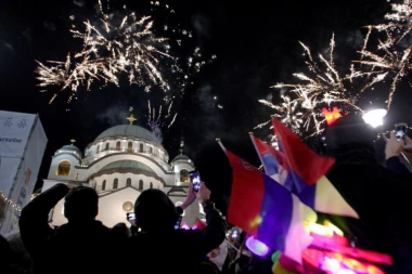 VEČERAS ČEKAMO SRPSKU NOVU GODINU: Ovo su običaji koji se moraju ispoštovati!