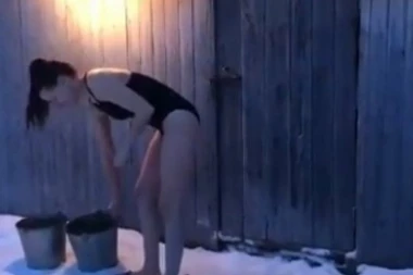 (VIDEO) Sledeći put kada se budete žalili da vam je hladno, setite se nje!