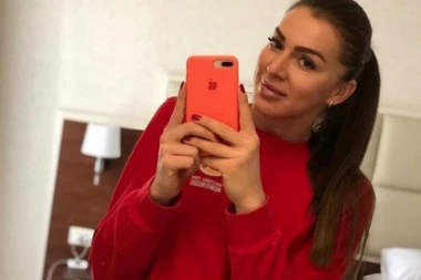 (FOTO) ZANOSNA JE: Kapiten odbojkašica Crne Gore je PRAVA LEPOTICA