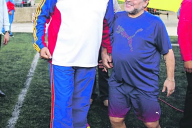 MARADONA PROTIV AMERIČKOG IMPERIJALIZMA: Nisu slomili Čaveza i Fidela, neće ni Madura!