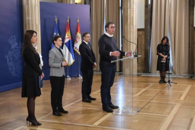 Vučić i na Tviteru: Uvodimo doživotnu robiju za ubice dece