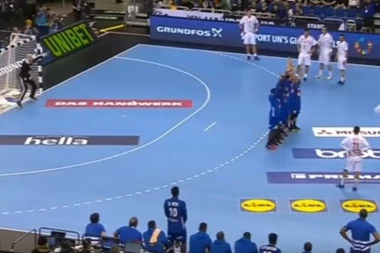 (VIDEO) Šestorica u bloku, petnaest metara razdaljine - NIKAKAV PROBLEM ZA SRBINA