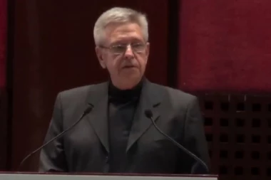 DSS umire od smeha zbog Obradovićevog promašenog pisma: Boško, misliš da Putinova služba ne zna posao, pa ćes ti da joj objasniš?!