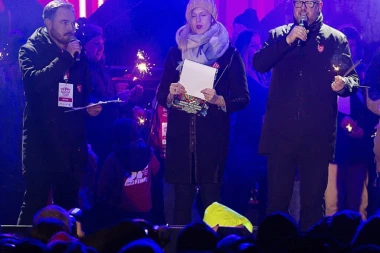 (VIDEO) Ovako je gradonačelnik Gdanjska izboden - i dalje mu se bore za život!