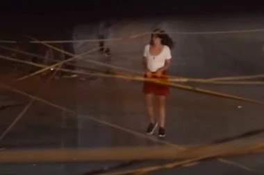 (VIDEO) Još jedna ku*va koju je neko izje*ao! Devojka je plakala na ulici i govorila da je silovana, a reakcija ljudi je ŠOKANTNA