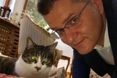 Kompleksi su čudo! Jeremić operacijom ulepšao nos!