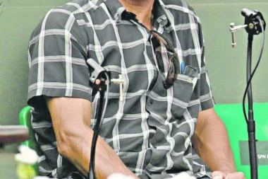 VILANDER OŠTRO PO CICIPASU: "Moraće da se SKLONI u jednom TRENUTKU"!