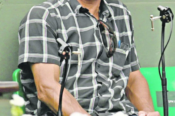 VILANDER OŠTRO PO CICIPASU: "Moraće da se SKLONI u jednom TRENUTKU"!